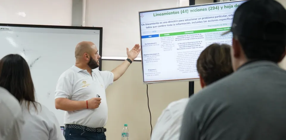 Los antioqueños ya cuentan con un Plan Maestro de Reconversión Productiva para la Caña Panelera  Los antioqueños ya cuentan con un Plan Maestro de Reconversión Productiva para la Caña Panelera